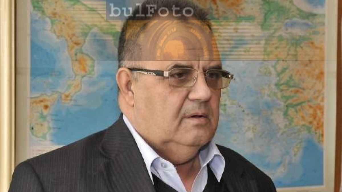 Божидар Димитров се разсърди на БСП и я напусна 