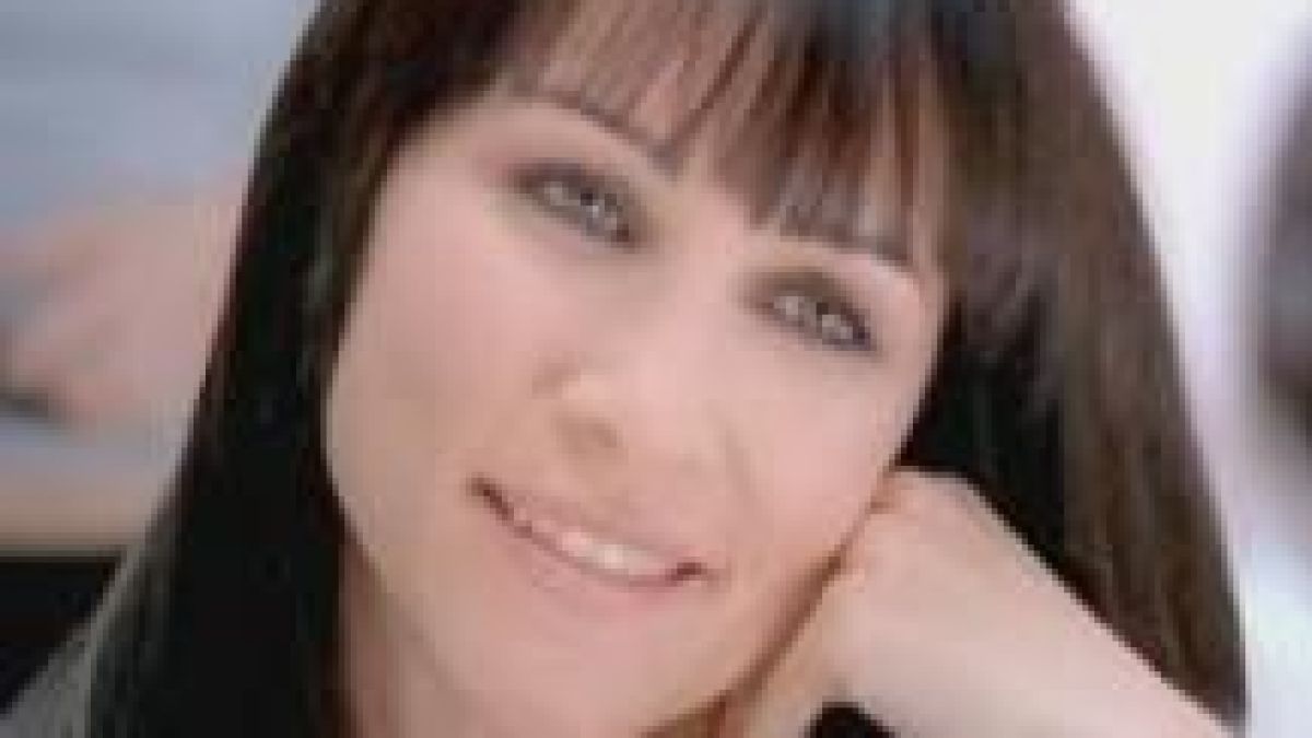 Мъжът на Радост я заплашвал с киселина 