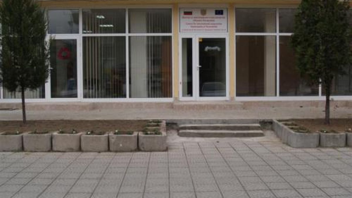 Прокурор не ще да разследва кмета, били приятели