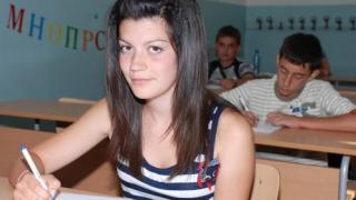 Седмокласниците от Хасково възнегодуваха срещу "Под игото"
