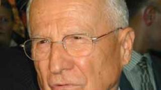 Бившият президент на Турция Кенан Еврен заплаши да се самоубие