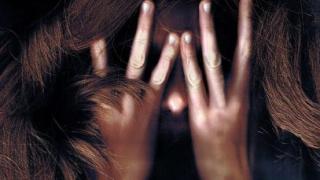 Заляха с киселина координаторката в Бургас на "Другата България"