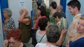 Бедността е основният фактор българите да продават гласа си