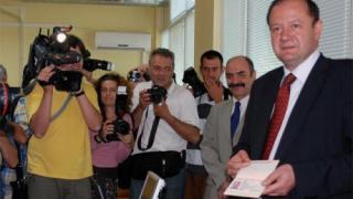 Новите паспорти с повече от 10 вида защити