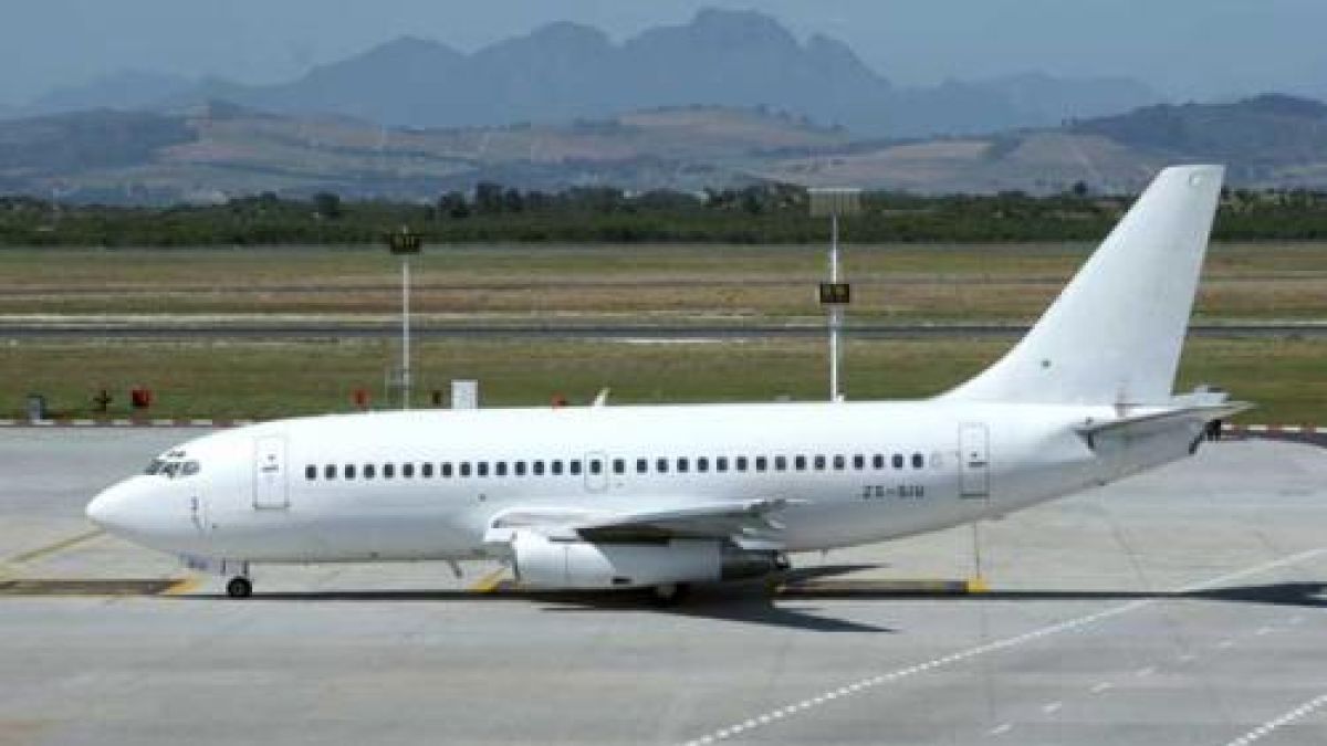 „Боинг 737” кацна аварийно в Ню Йорк