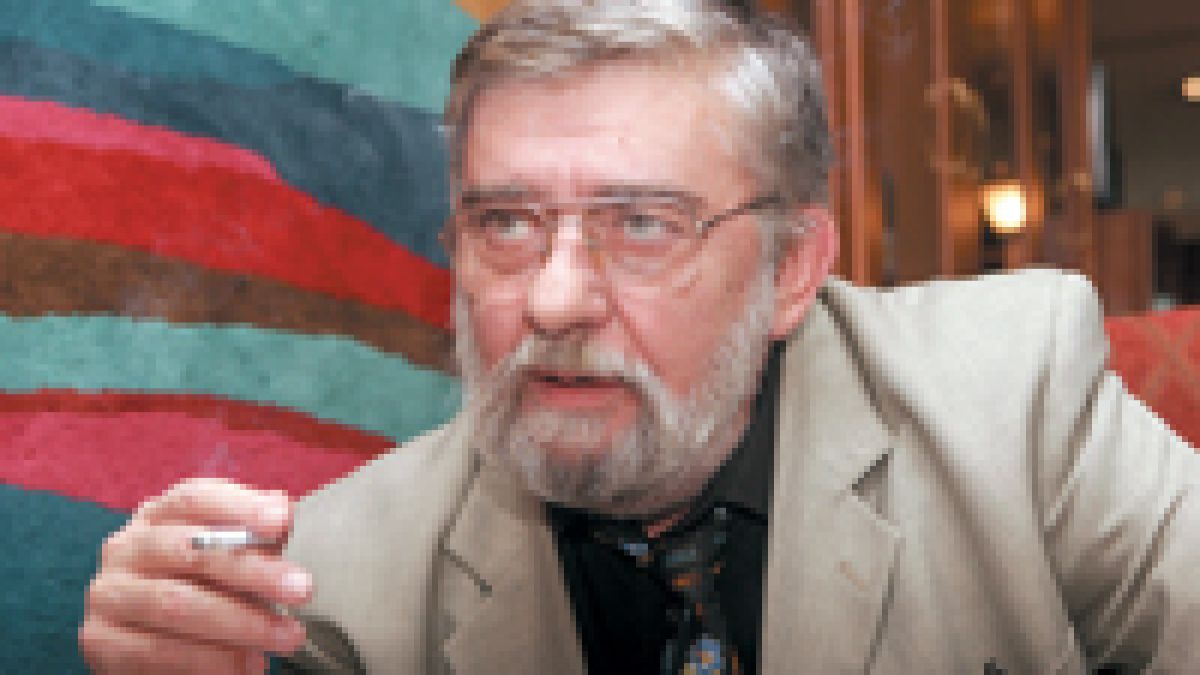 Червения шаман Димитър Гронев: Разпивал съм с бащата на Азер Меликов!