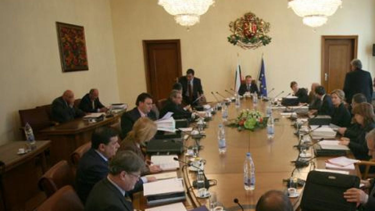 Кабинетът раздаде още 160 млн. лв. 