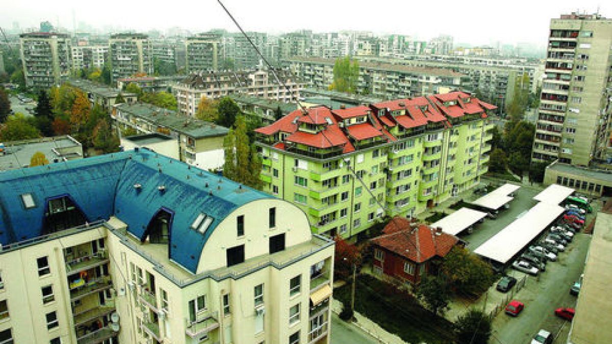Пазарът на имоти оставен на стенд бай режим