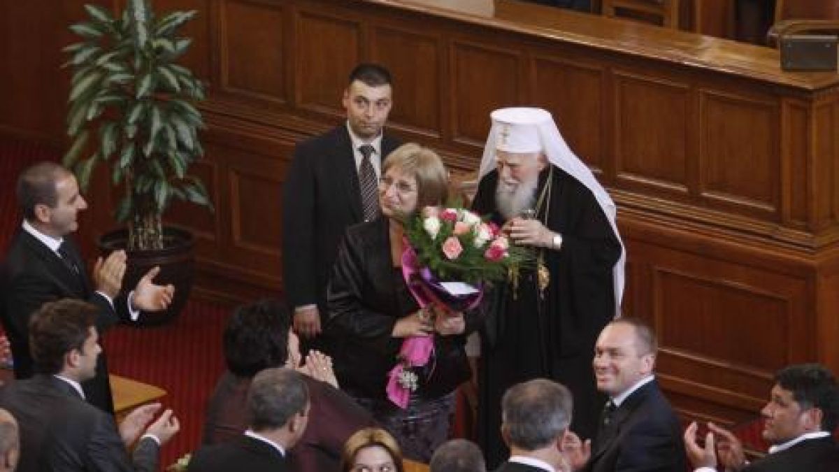 Цецка Цачева: Била съм член на БКП 
