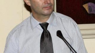 Каролев: Аз докарах на общината 700 000 лв. от цървула Стоичков
