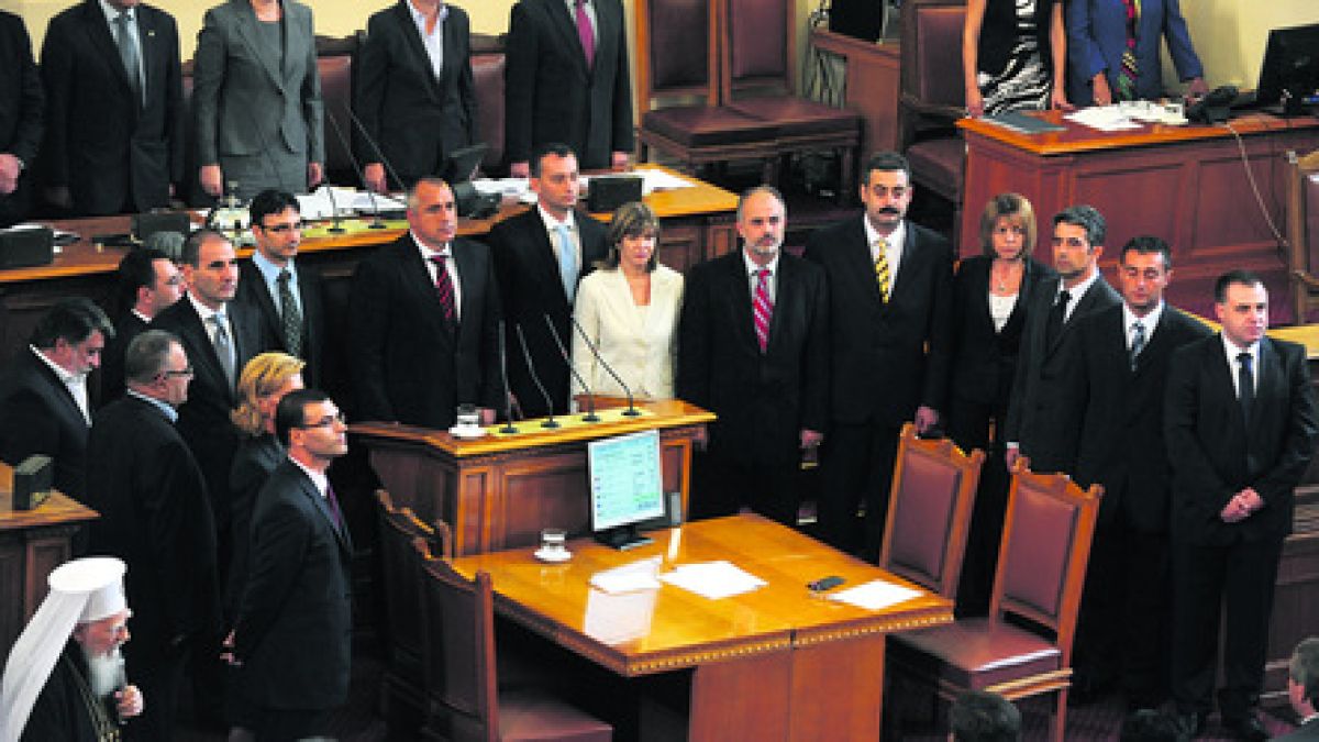 Липсва политическа воля, но не и политици