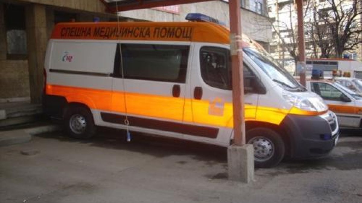 Транизтно пътуващи се натровиха от храна