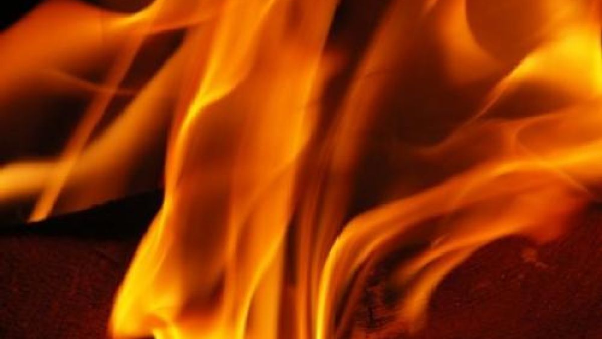 Запалил жена си албанец предизвика пожар в Атина