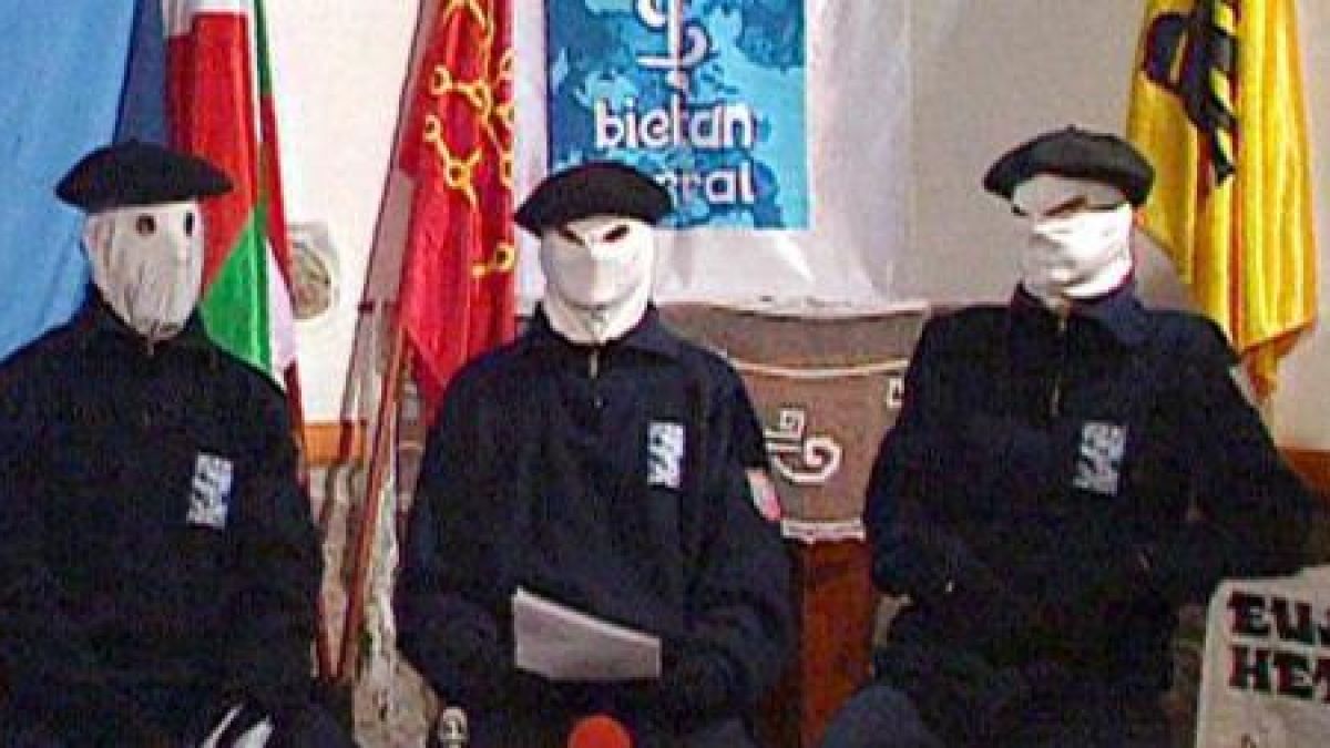 Ново скривалище на ЕТА откриха във Франция