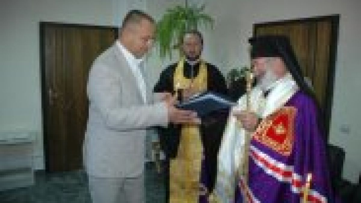 Дядо Галактион благослови новия областен управител на Стара загора
