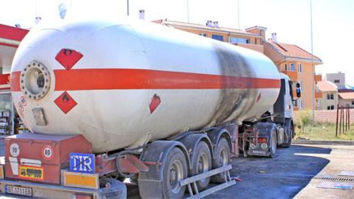 Втора цистерна с теч на газ в Русе