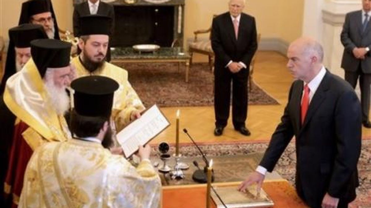 Папандреу положи клетва като премиер на Гърция