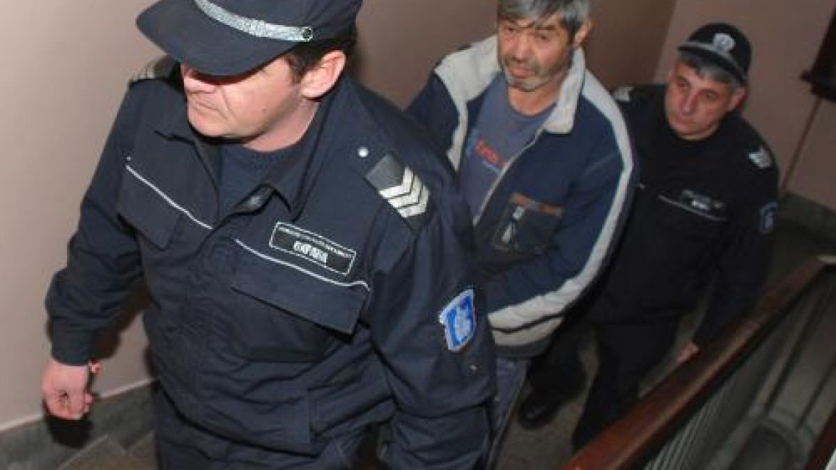 Тръгна делото срещу черноконевския касапин