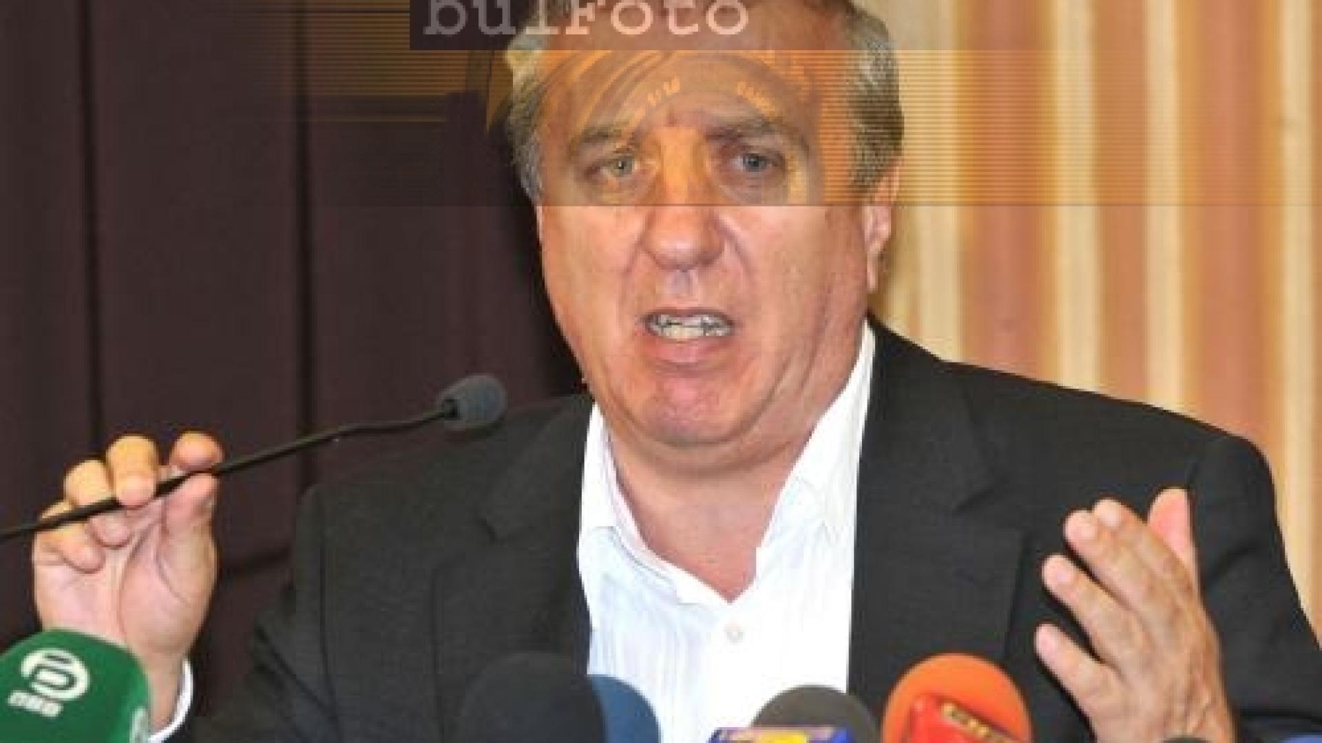 Александър Томов ще съди Станишев и БСП