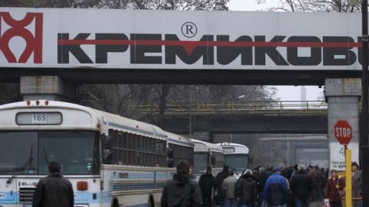 Преструктуриране, а не закриване на Кремиковци искат от асоциацията по рециклиране