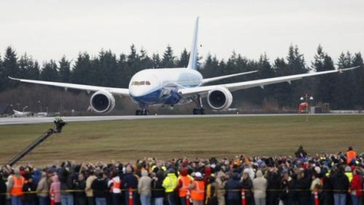 Бойнг 757 излетя над Сиатъл