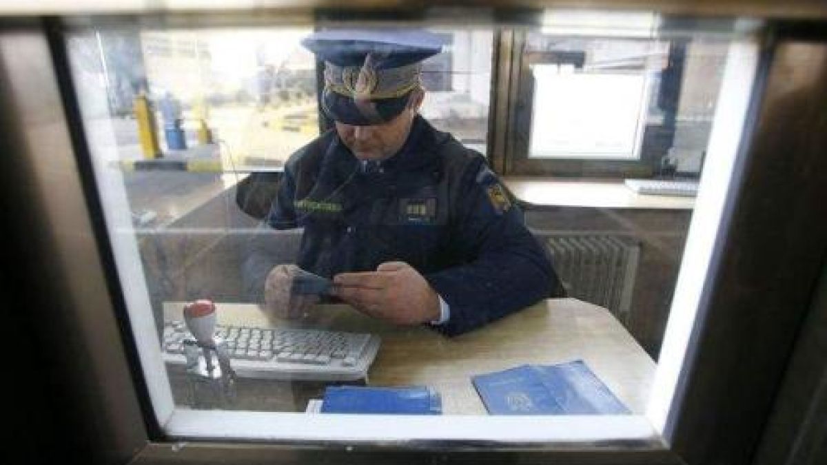 Паднаха визите