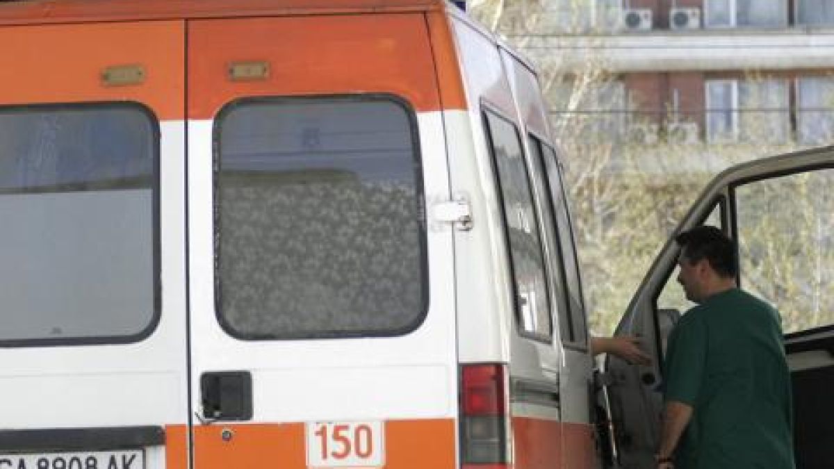 Един загинал, двама ранени в тежка катастрофа 