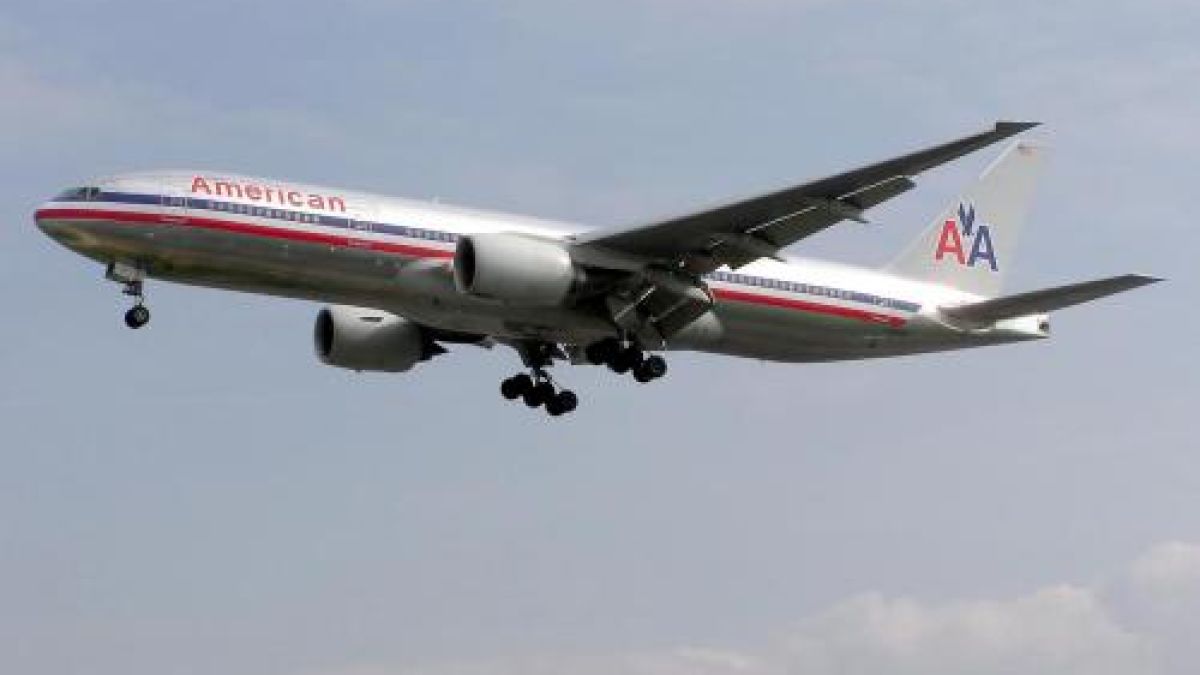 Самолет на American airlines катастрофира, 40 ранени