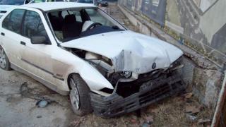 Ученик с БМВ помете четирима на спирка, бързал за час