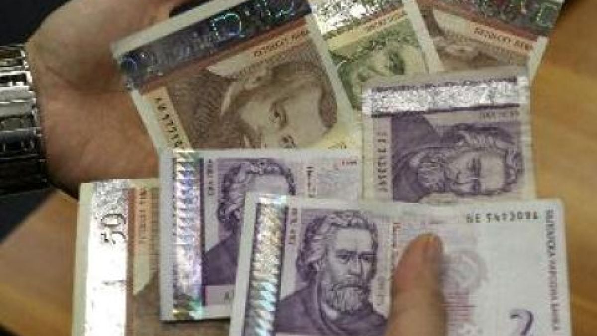 Ограбиха служителка в заложна къща