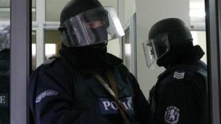Намериха боен арсенал в къщата на Ториното