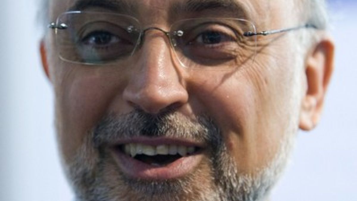 Иран строи 10 завода за обогатяване на уран