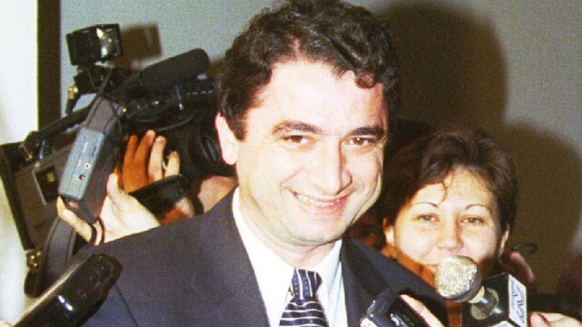 Алексей Петров стоял зад обсадата с таксита  на парламента 