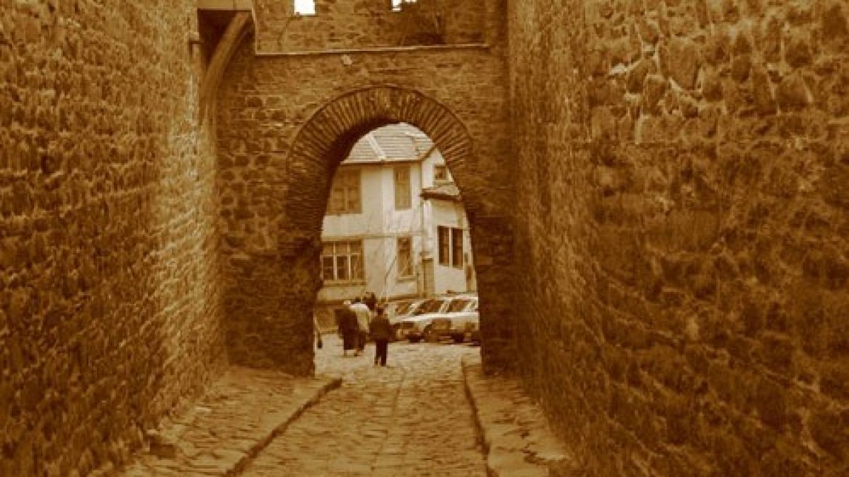 Къща-паметник рухна в Стария град на Пловдив