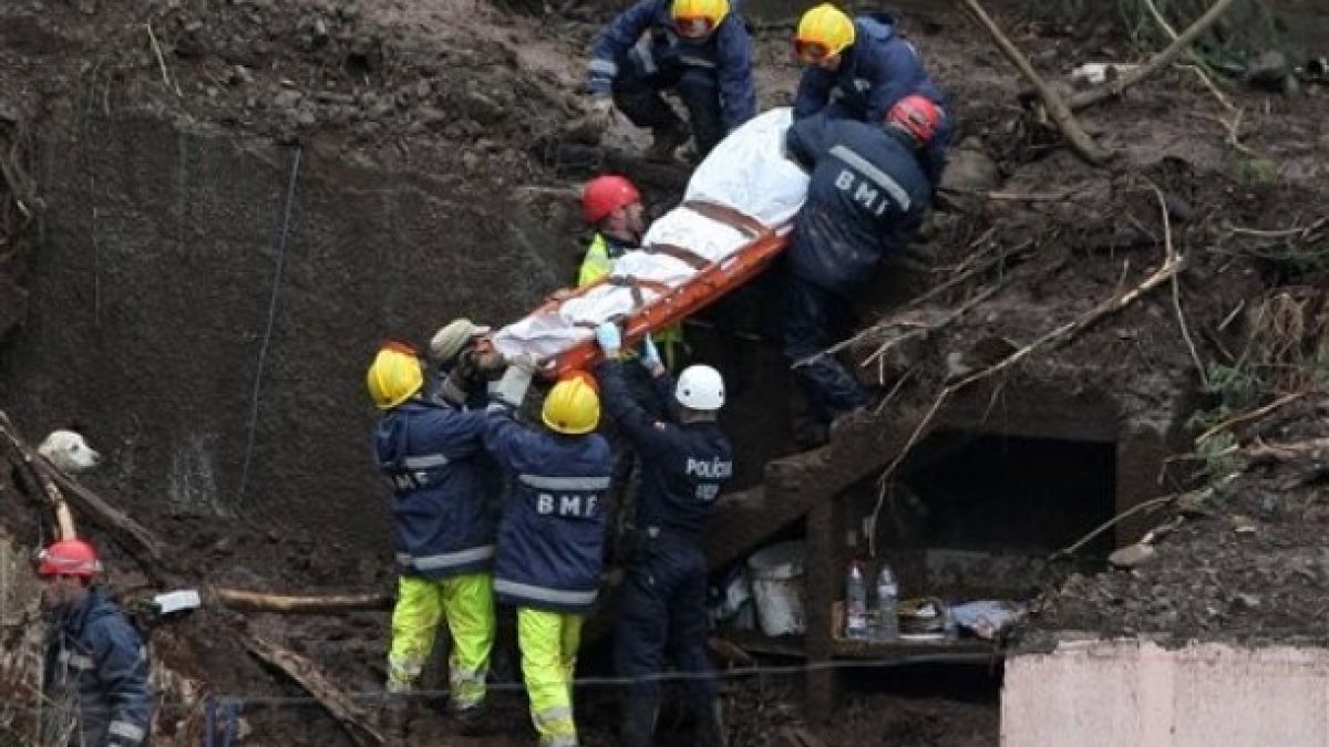 Жертвите на остров Мадейра вече са 48