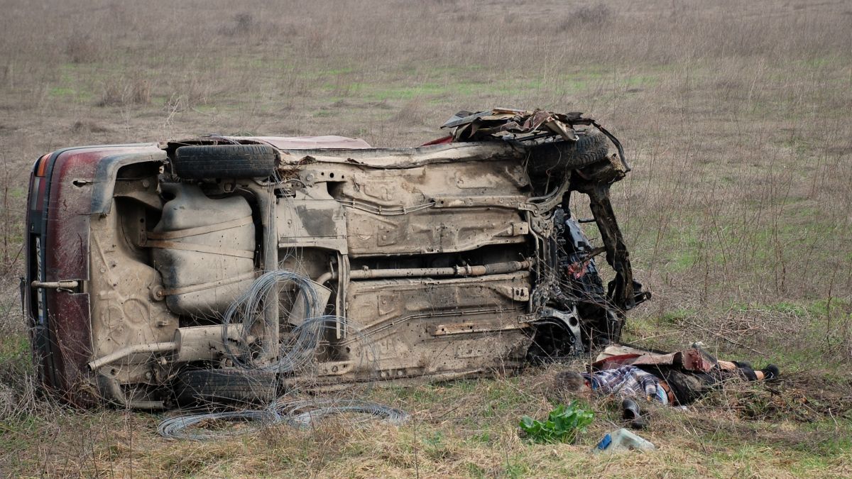 Тежка катастрофа край Свиленград остави два трупа на пътя 
