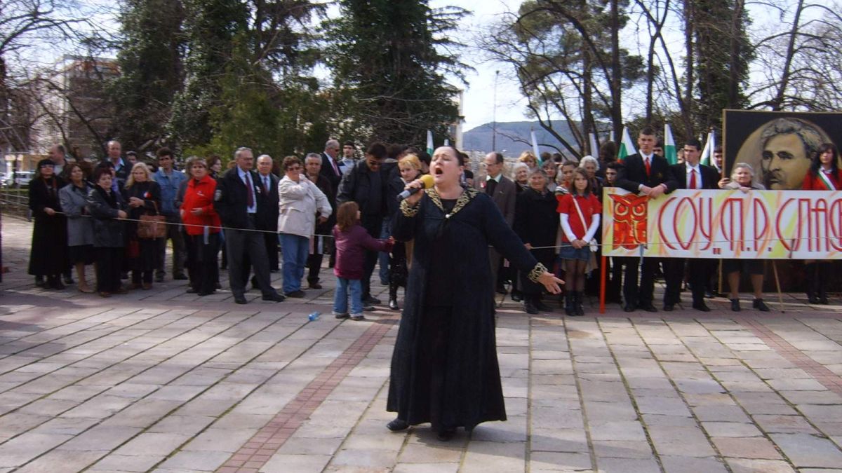Майката на рапа: Миро ще стане любимец и на двата пола