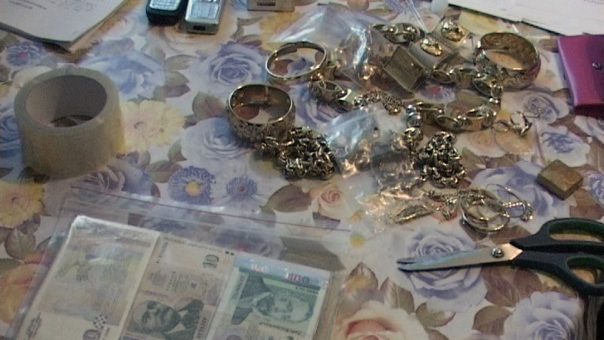 Прибраха в ареста ботевградски лихвари 