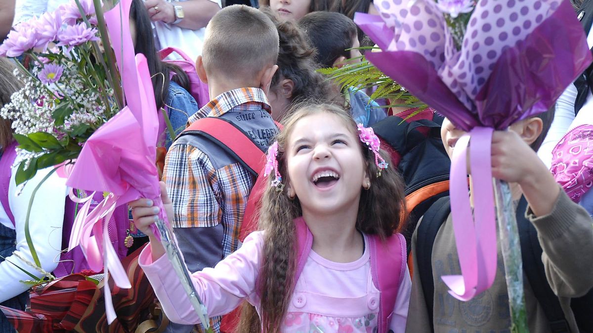 Първолаците – по цял ден на училище от 15 септември