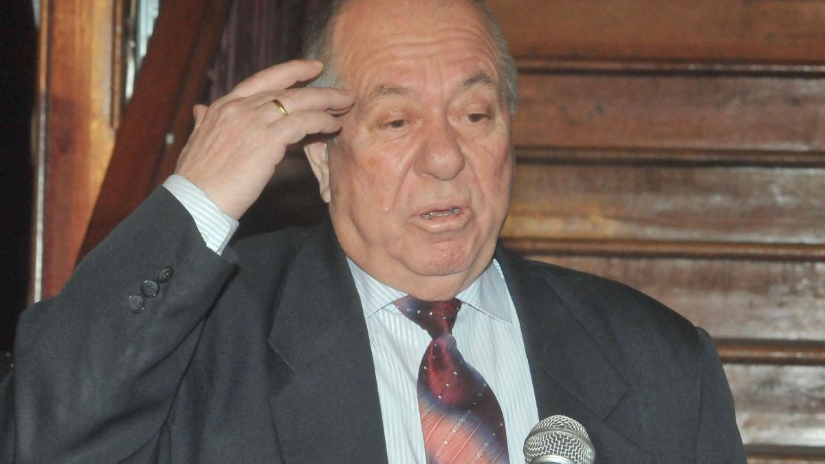 И бащата на Илия Павлов даде под съд "Галерия", иска половин милион