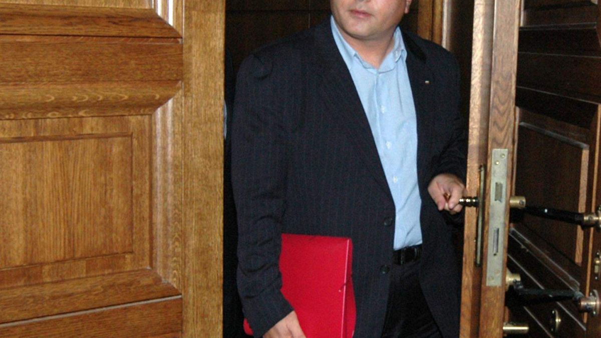 Кузов работел за службите