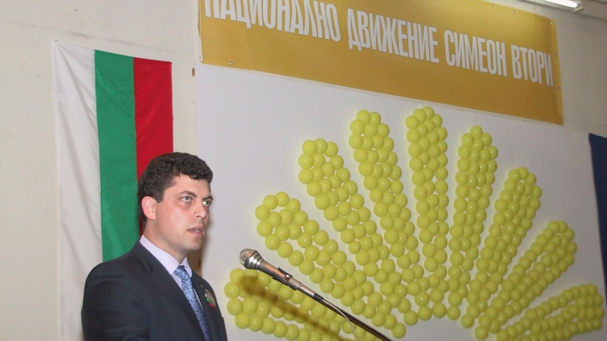 Милен Велчев: Популизмът взема връх при ГЕРБ