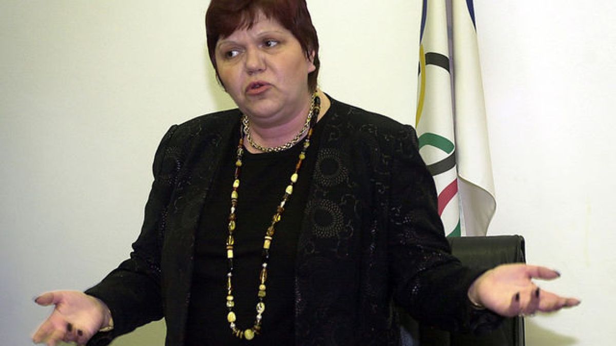 Хората на Трактора съдят Ирена Кръстева