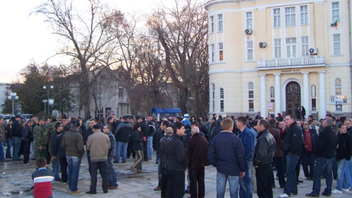 И военните във Варна ще пушат мълчаливо