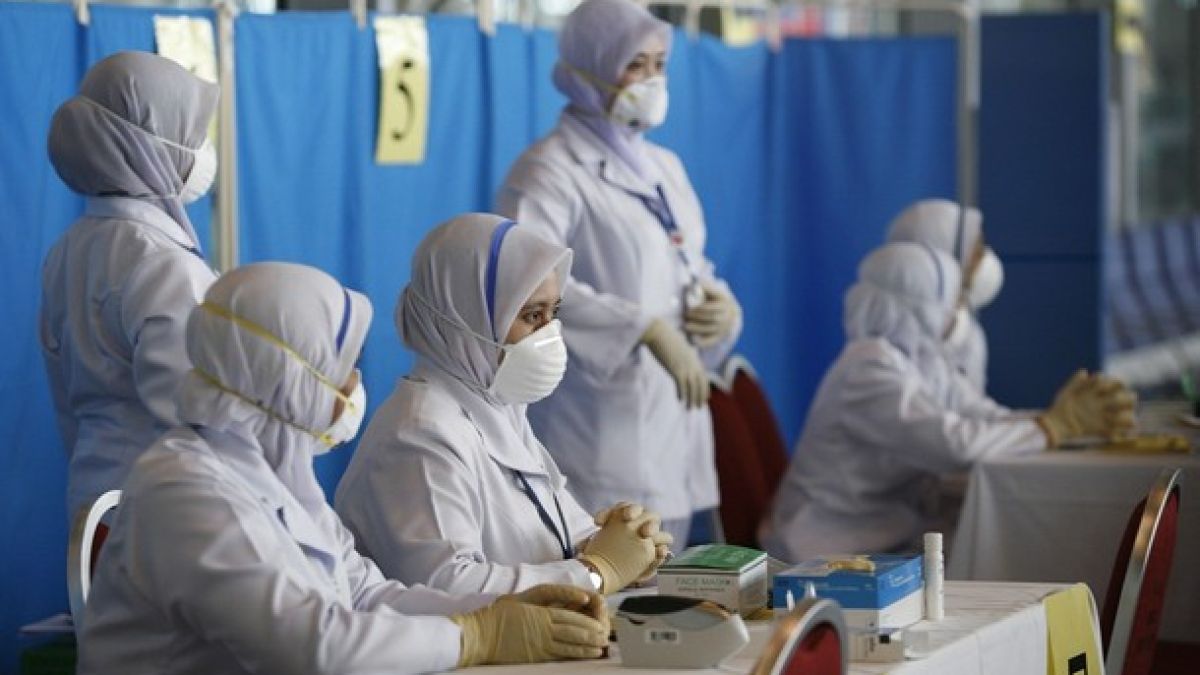 Тригодишно дете почина от птичи грип