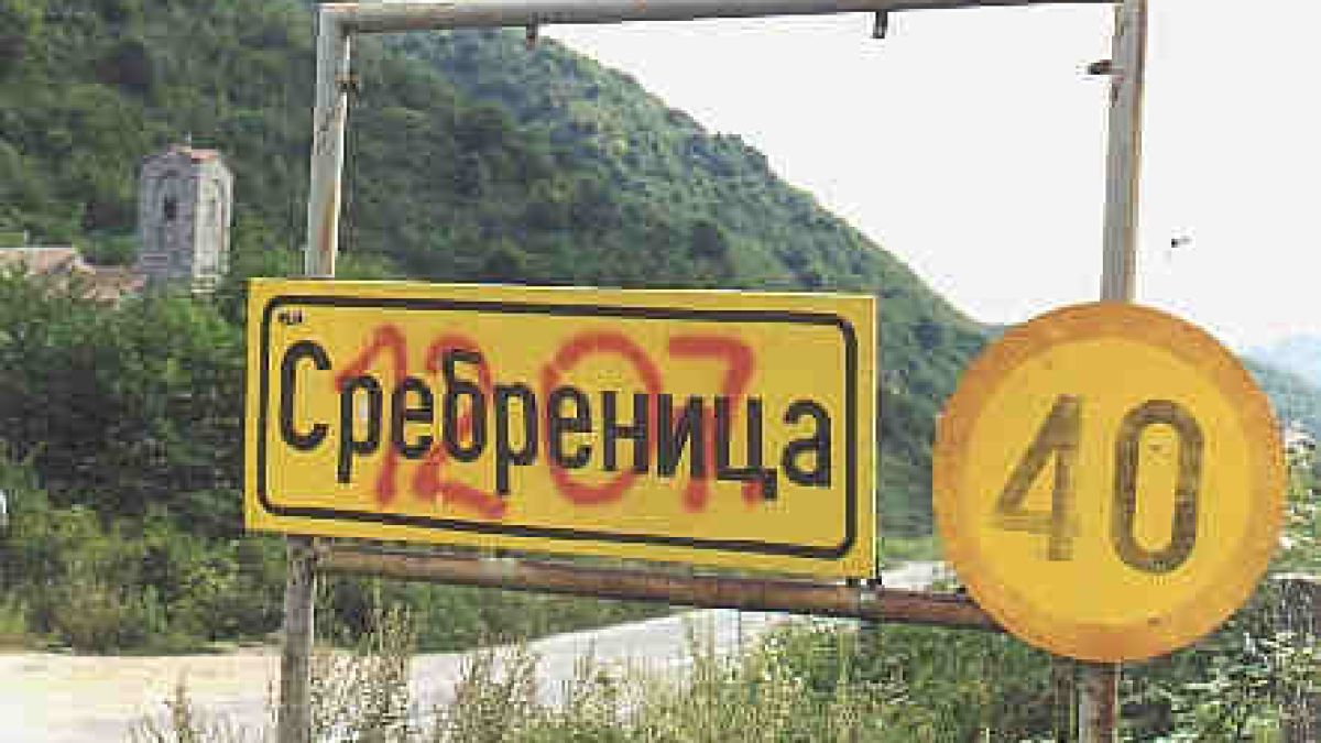 Холандски гейове виновни за клането в Сребреница