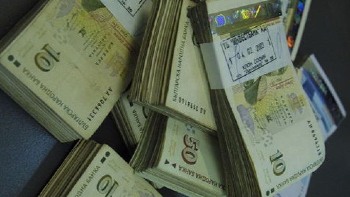 “Лапачите” източили 10 млн. от държавата 

