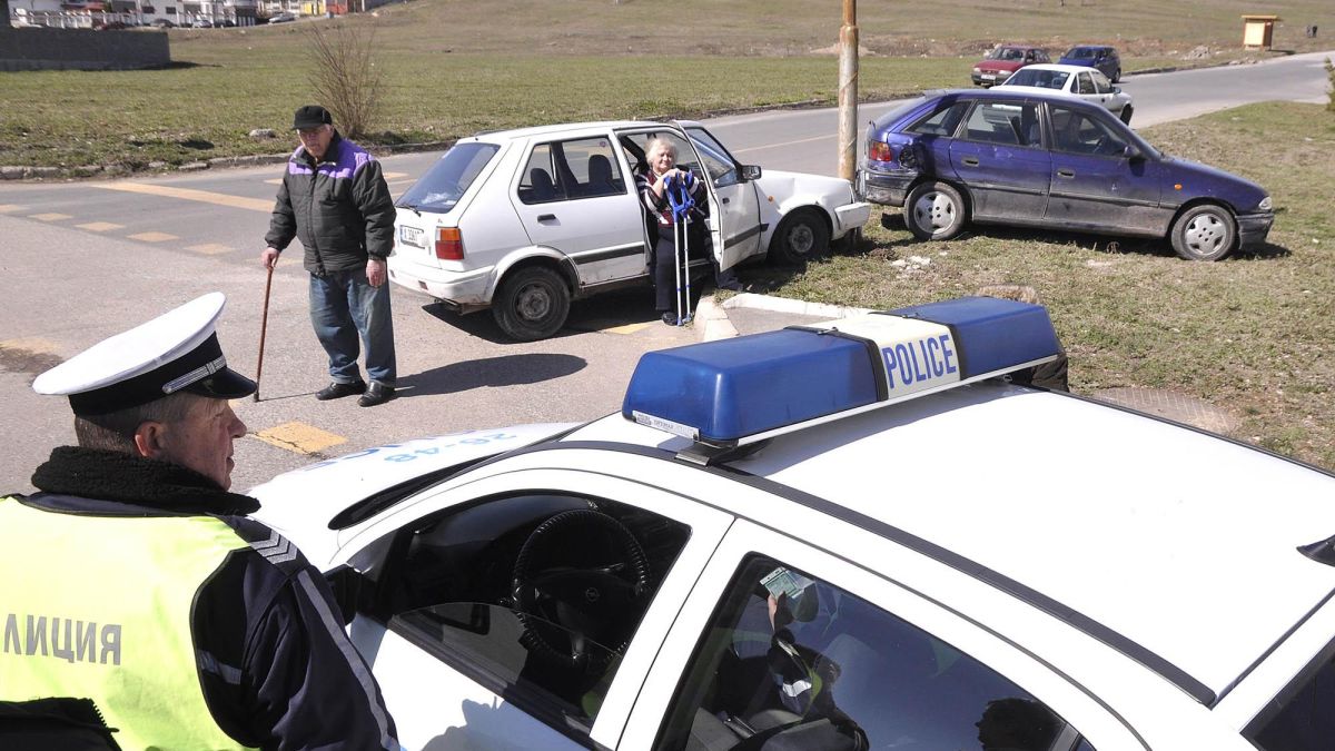 Четирима загинаха на пътя