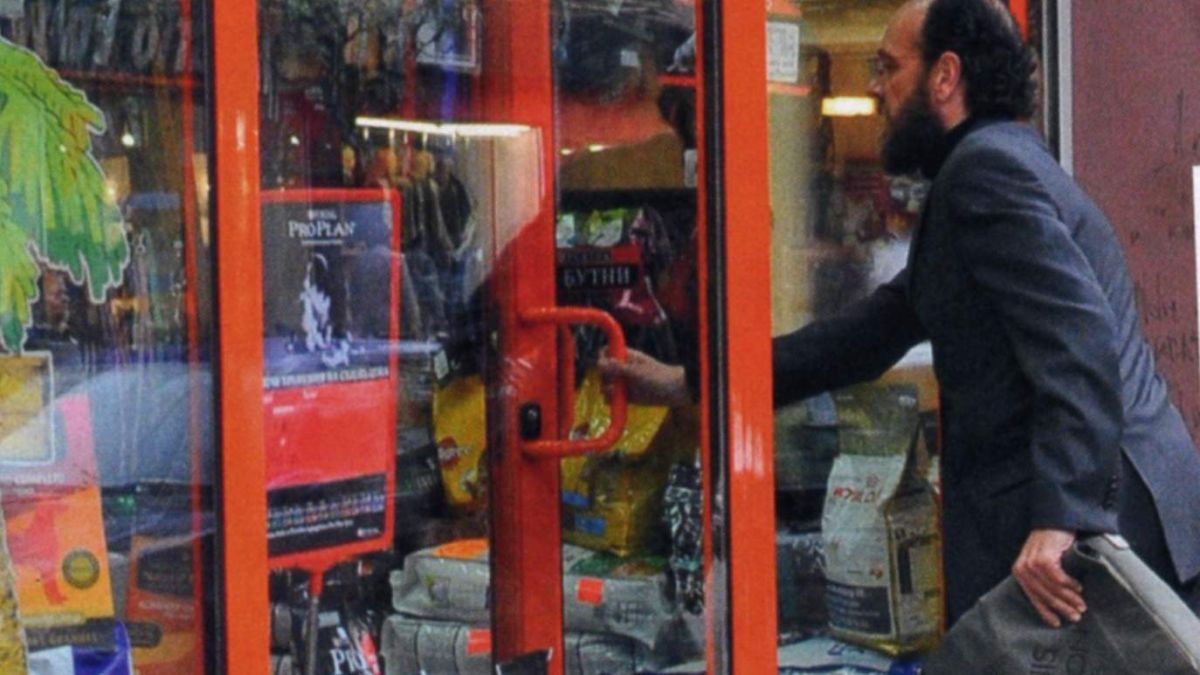 Дим Дуков хвърля 200 лв. месечно по мацки
