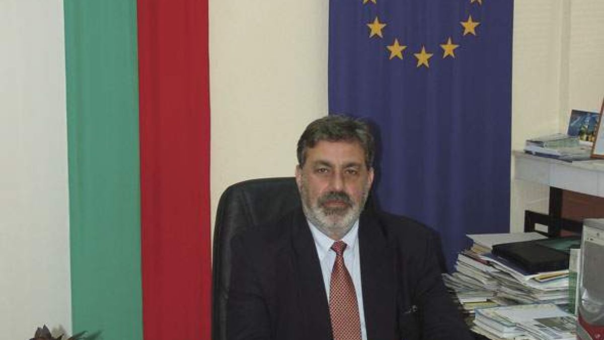 Скандал в Хасково – владиката Николай иска църкви, кметът не ги дава